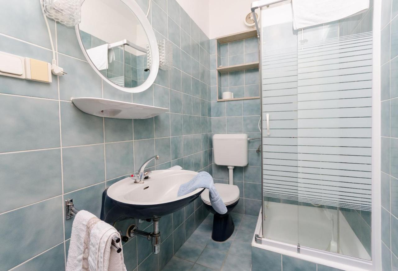 Apartments Slavica R Banjol 외부 사진
