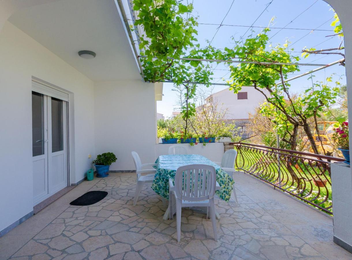 Apartments Slavica R Banjol 외부 사진