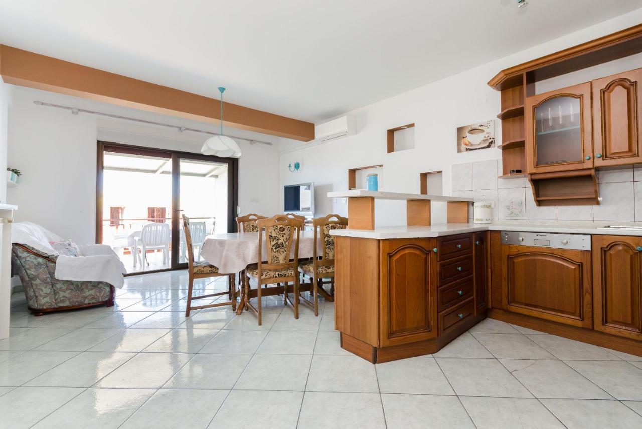 Apartments Slavica R Banjol 외부 사진