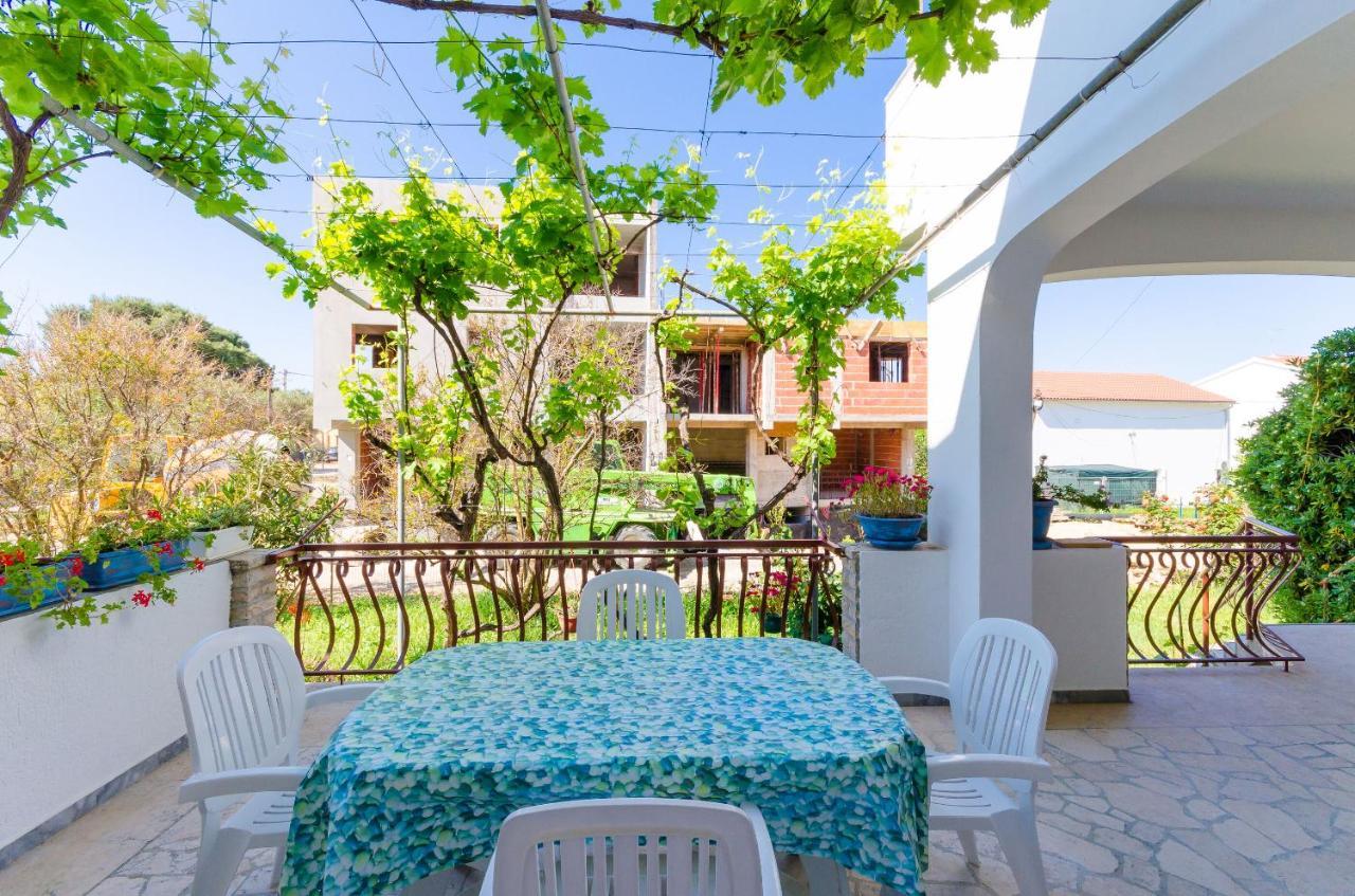 Apartments Slavica R Banjol 외부 사진